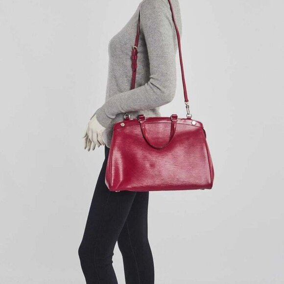 Louis Vuitton Fuchsia Epi Leather Brea MM Bag - Picture 2 of 12